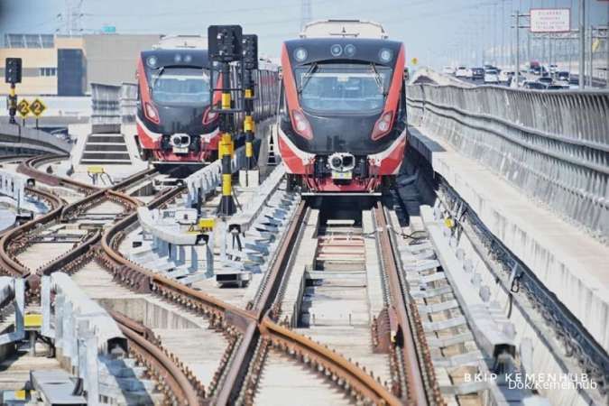 Kurangi Macet, Menhub Targetkan 140 Ribu Orang Beralih Gunakan LRT Jabodetabek