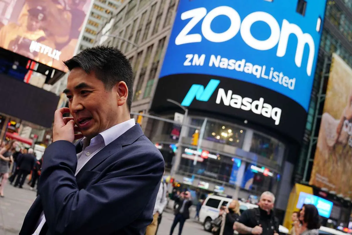 Mengatasi masalah keamanan dan privasi, Zoom menunjuk mantan bos Facebook