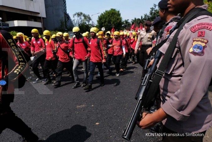 Tuntutan demo buruh di Balai Kota DKI Jakarta