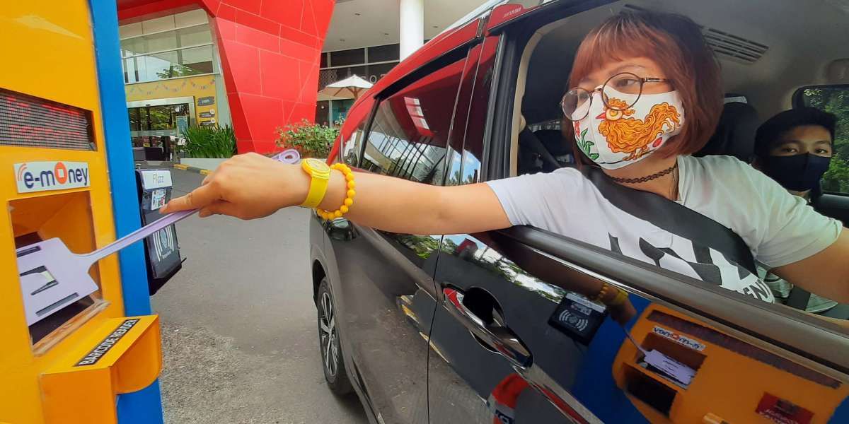 Pertumbuhan transaksi uang elektronik pada 2021