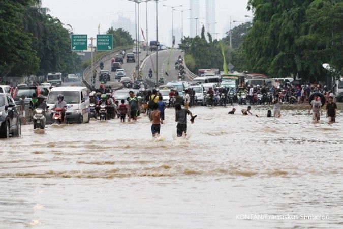 Awas, malam ini Jakarta banjir