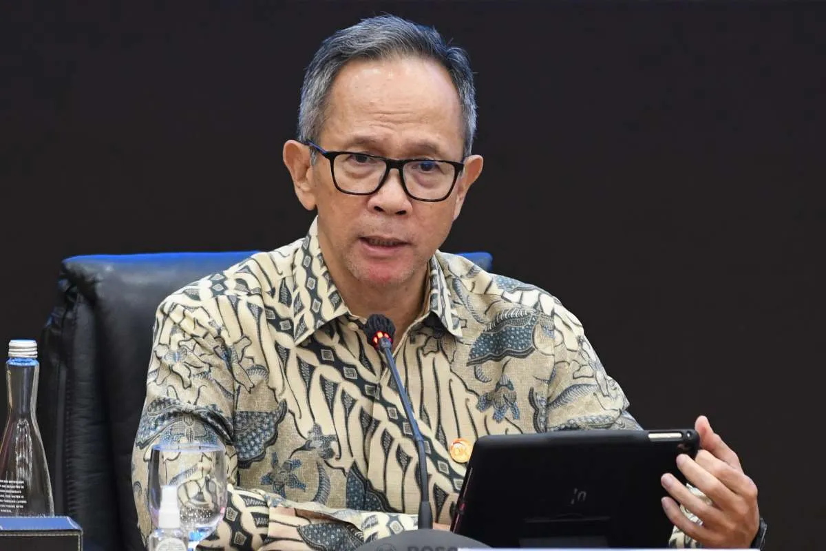 OJK Minta Menkeu Purbaya Perpanjang Program Hapus Tagih Utang UMKM