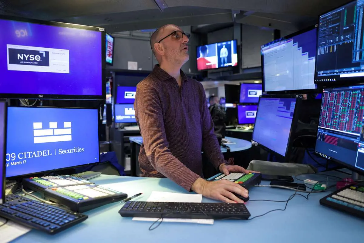 Wall St Menguat Selasa (23/4), Terkerek Laporan Pendapatan dan Saham Megacaps