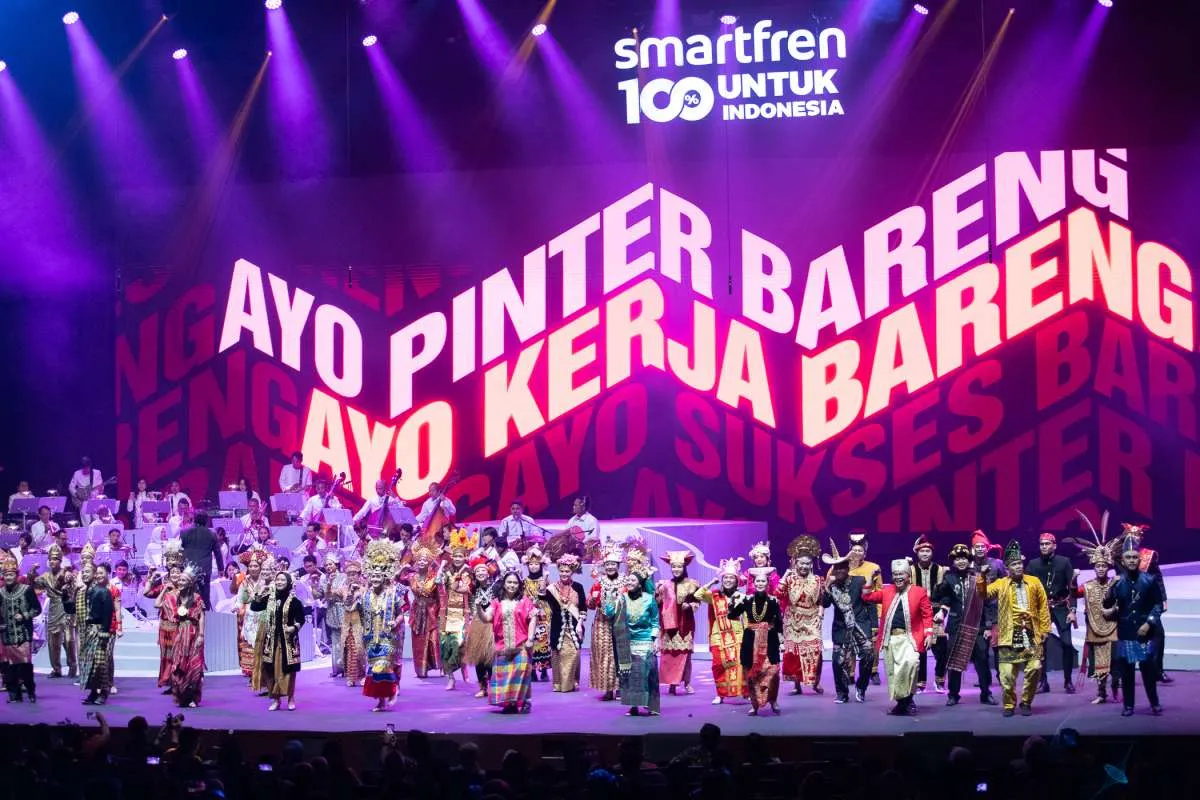 Smartfren Tutup Penghujung Tahun dengan Pergelaran Seni & Budaya Malam 100 Cinta