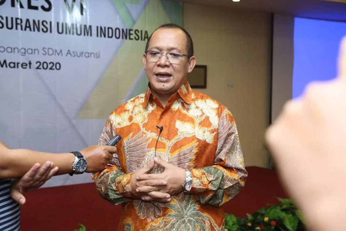 Harga minyak dunia anjlok, premi asuransi energi diproyeksi ikut tertekan