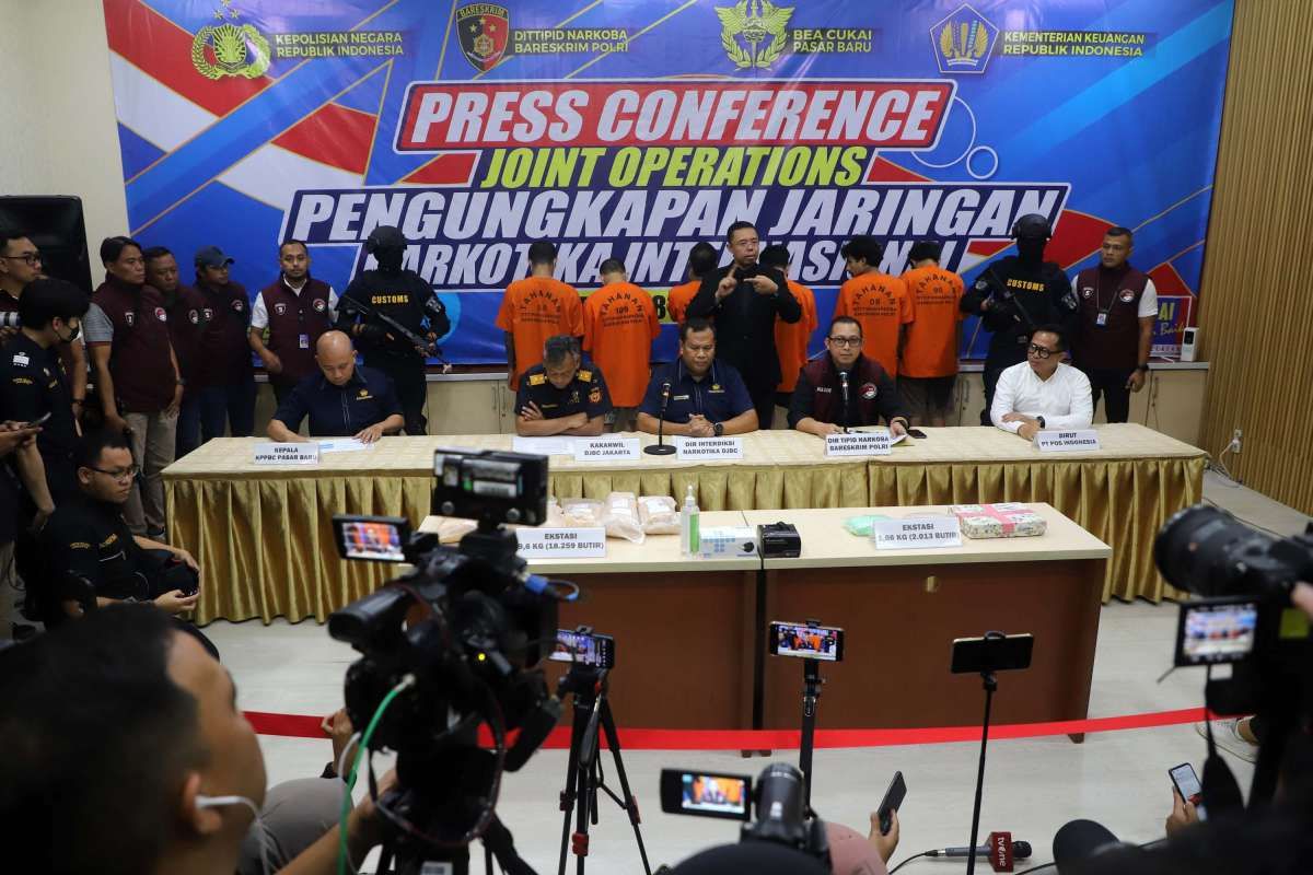 Ditjen Bea Cukai dan Polri Gagalkan Penyelundupan Narkoba via Pos