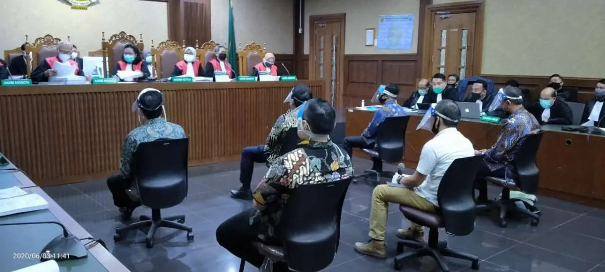 SIDANG KASUS JIWASRAYA: Enam terdakwa dihadirkan di muka sidang