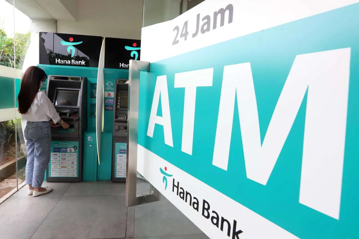 Bank Hana Kolaborasi dengan Shin Tae Yong, Gaet Nasabah Muda