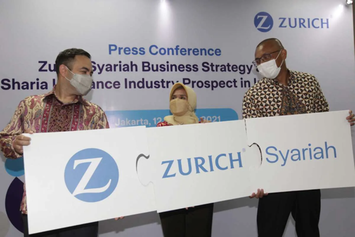 Zurich Syariah Bayar Klaim Asuransi Perjalanan Rp 7,2 Miliar untuk Jamaah Umroh