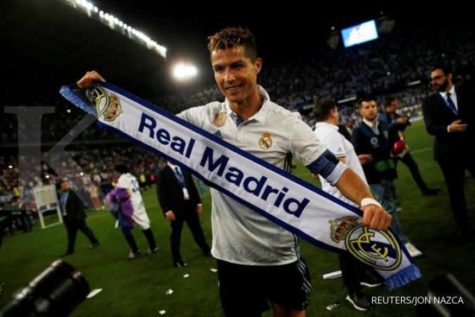 Cristiano Ronaldo sabet penghargaan FIFA 2017