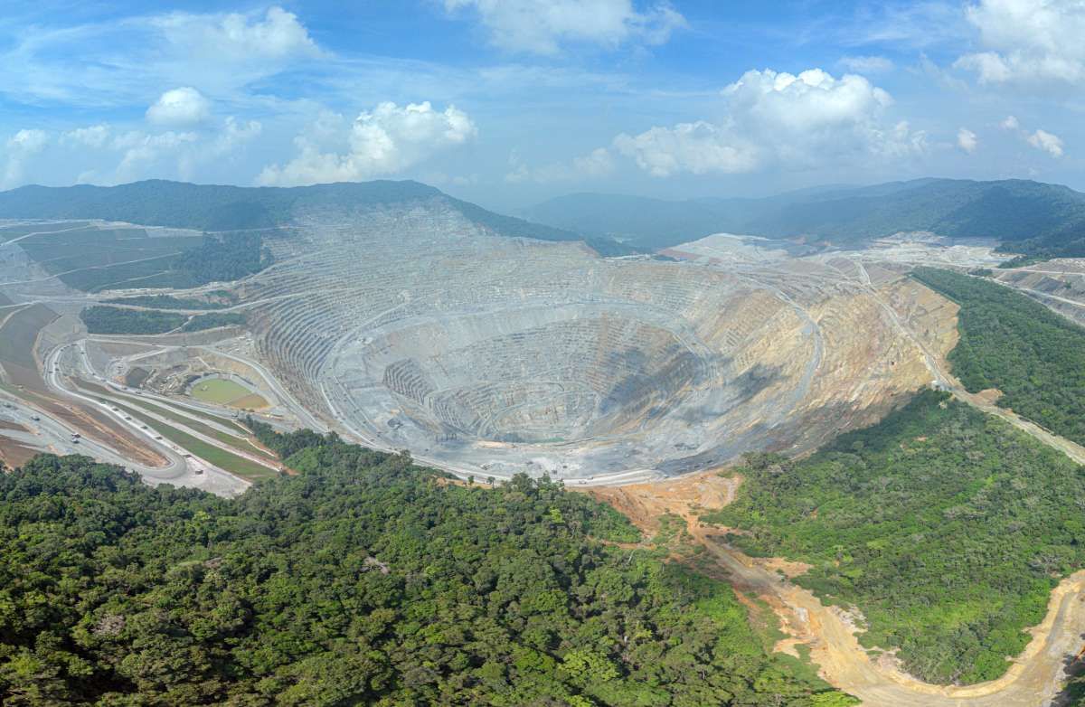 Usia Tambang Batu Hijau Bertambah Lima Tahun
