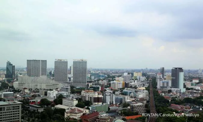 Pantau Prakiraan Cuaca DKI Jakarta di Akhir Pekan, Hujan Turun di Daerah Ini