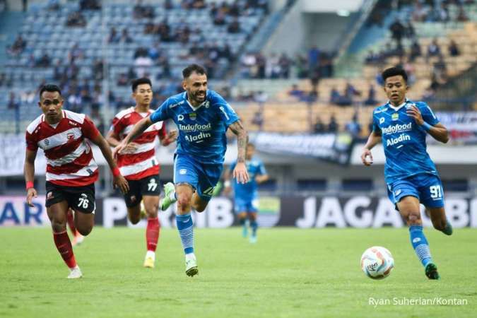 Foto: Persib Bandung Ditahan Imbang 1-1 Madura United di Laga Perdana