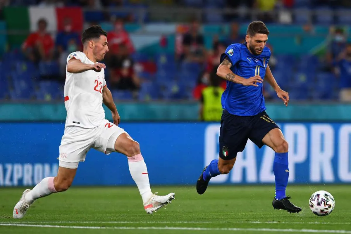 Ikuti jejak Ronaldo, bintang kemenangan Italia di Euro 2020 geser botol Coca-Cola