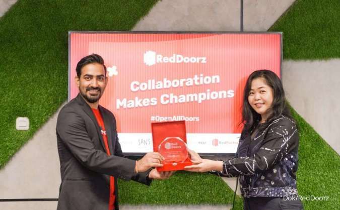 RedDoorz Resmi Jalin Kemitraan Bersama Tiket.com