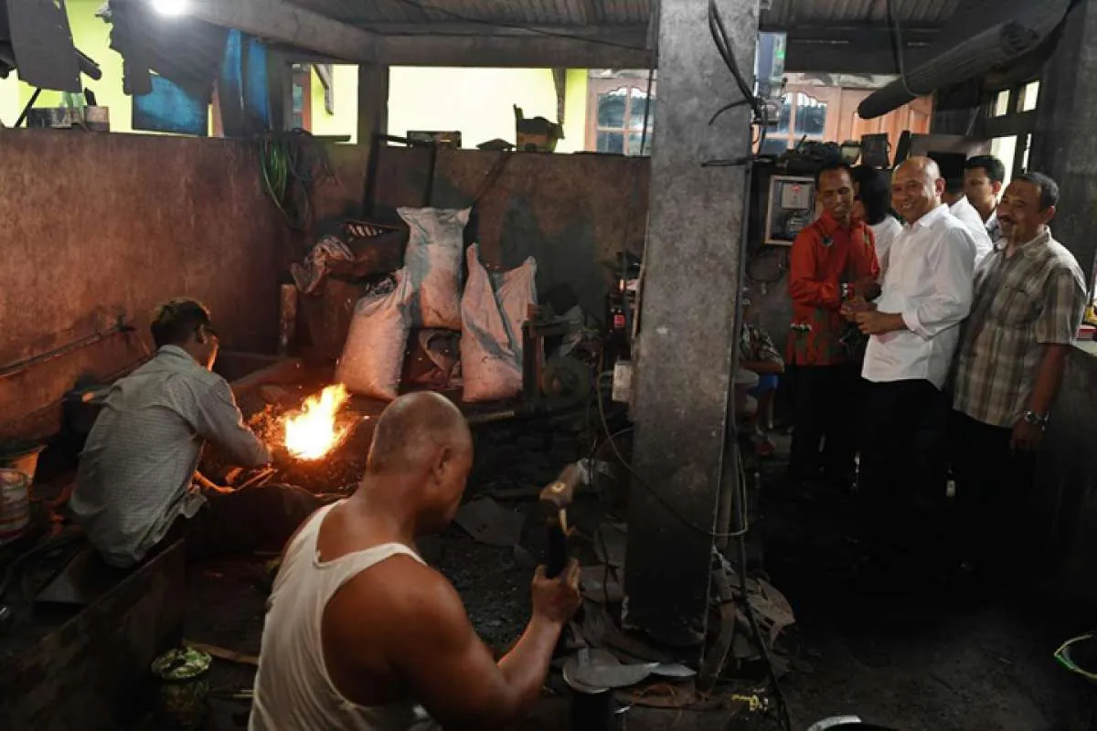 Teten Masduki pastikan tidak ada lagi impor cangkul 
