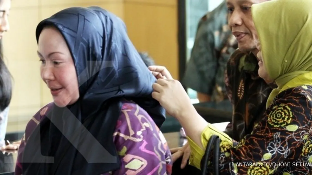 Pihak Atut protes KPK geledah rumah lewat jendela