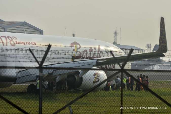 Malindo Air OD-301 rute Bandung-KL keluar dari landas pacu