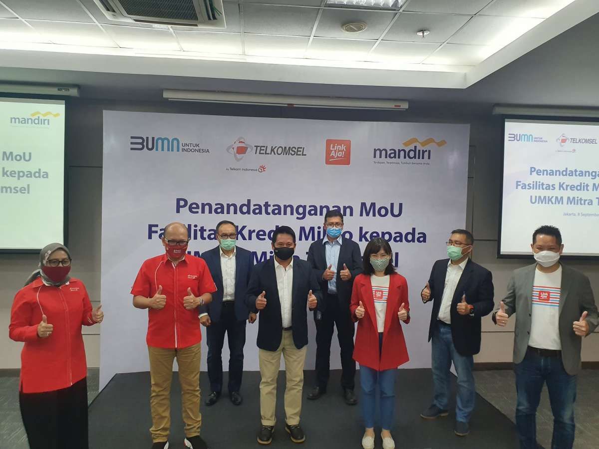 Telkomsel dan Bank Mandiri Berkongsi di Segmen Kredit Mikro
