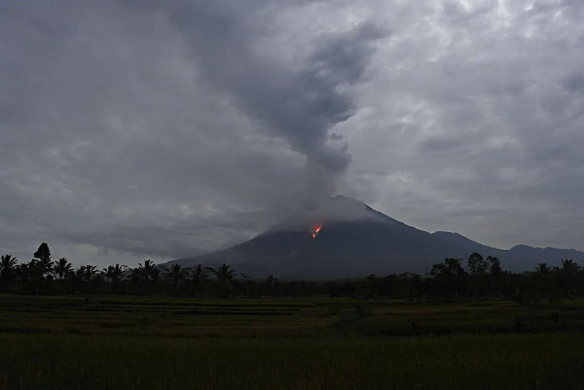 PVMBG: Satus Gunung Semeru masih dalam level waspada