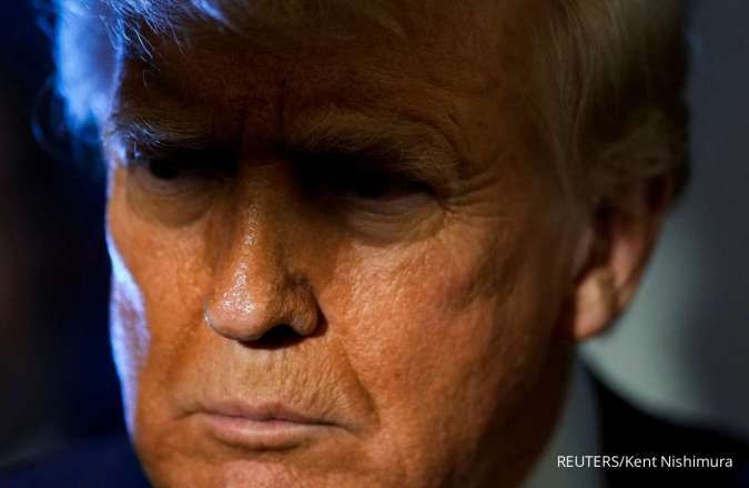 Trump Tandatangani Perintah Eksekutif untuk Mempermudah Ekspor Senjata AS
