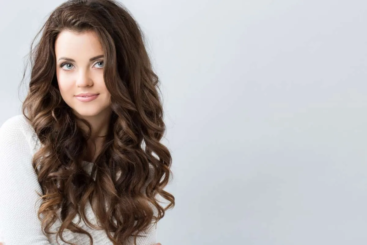 3 Cara Mudah Mengeriting Rambut Tanpa Alat Pemanas, Bisa Bikin Rambut Curly 