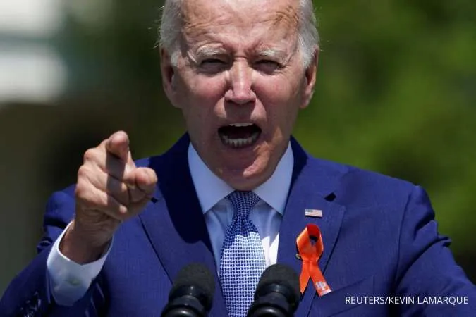  Biden Again Tests Positive for COVID-19, Says He Feels Fine