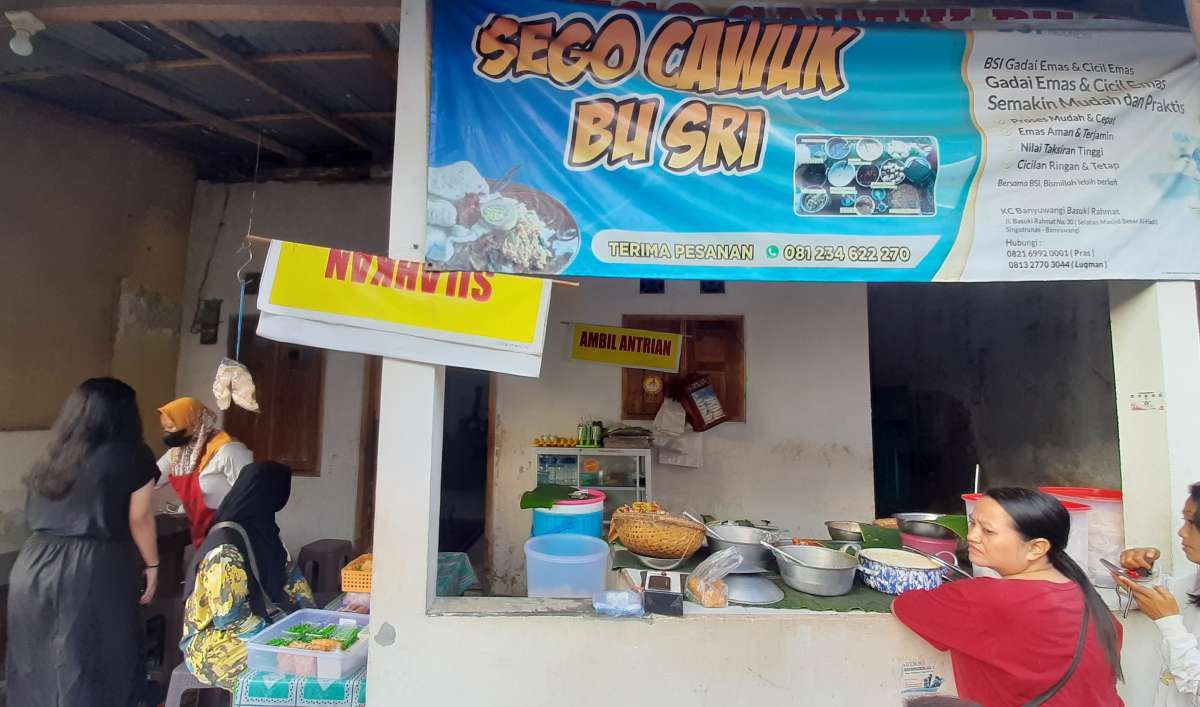 Beragam Rasa dalam Seporsi Sego Cawuk Bu Sri