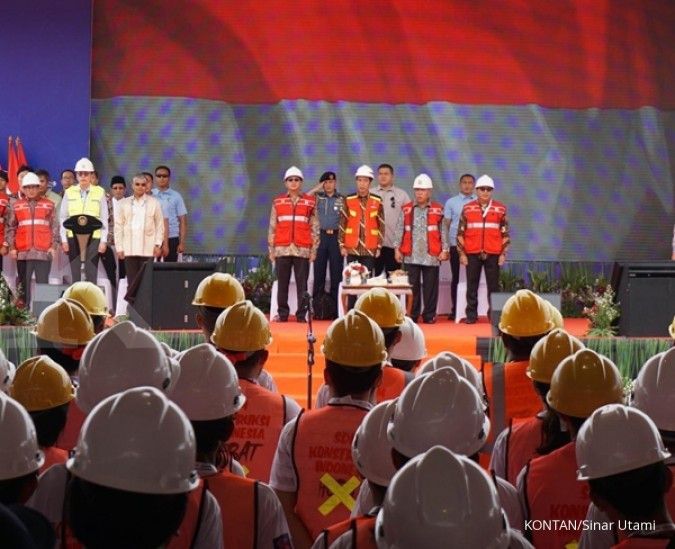 Di depan pekerja konstruksi, Jokowi tekankan keselamatan