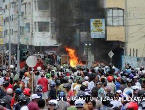 Kantongi nomor kontak, Polisi buru provokator kerusuhan Ambon