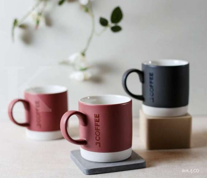  Promo BOGO J.CO 26-27 Februari 2022, Buy 1 Latte Get 1 Free Frappe Rp 40.000