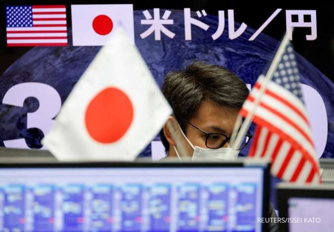 Yen Drops Against Dollar After US Jobless Claims Fall More Than Expected