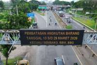 Truk Sumbu Tiga Bandel Saat Pembatasan Lebaran, Antrean Gilimanuk Mengular