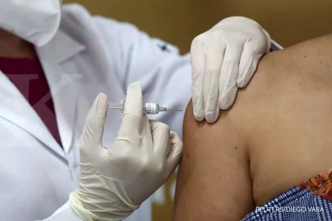 U.S. plans to distribute COVID-19 vaccine immediately after regulators authorize it  