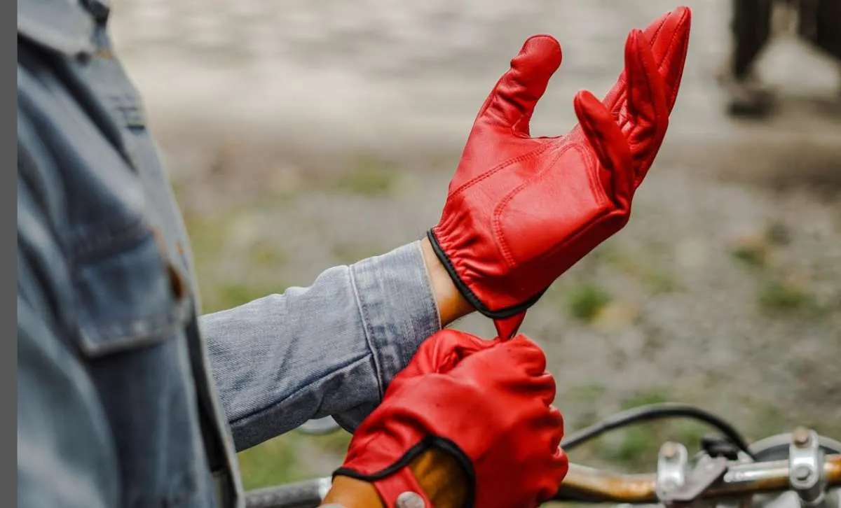 Garap Pasar Bikers, Northy Sukses Membangun Bisnis Sarung Tangan Kulit