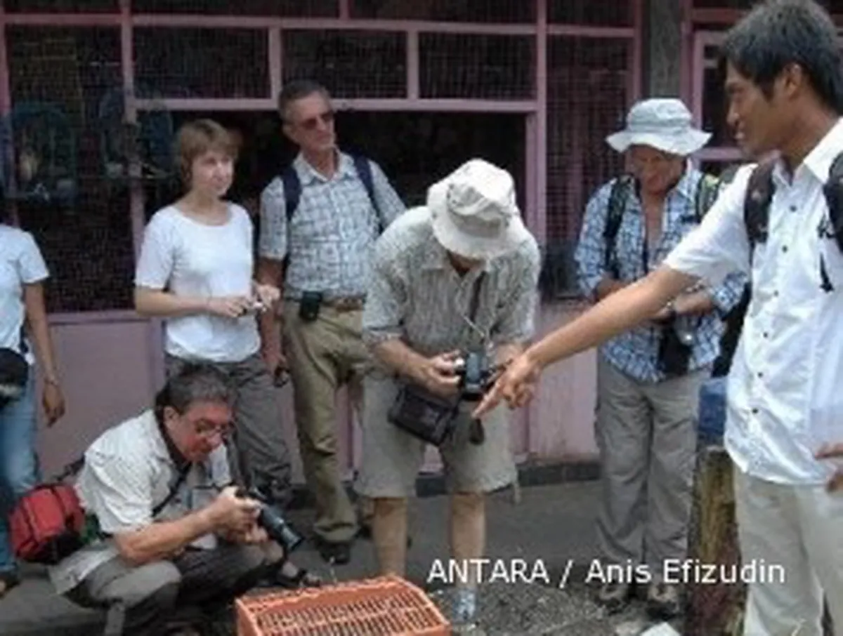 Jogja baru bisa proses tax refund turis 2011