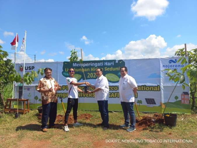 Nojorono Kudus Tanam 300 Bibit Pohon di Universitas Safin Pati