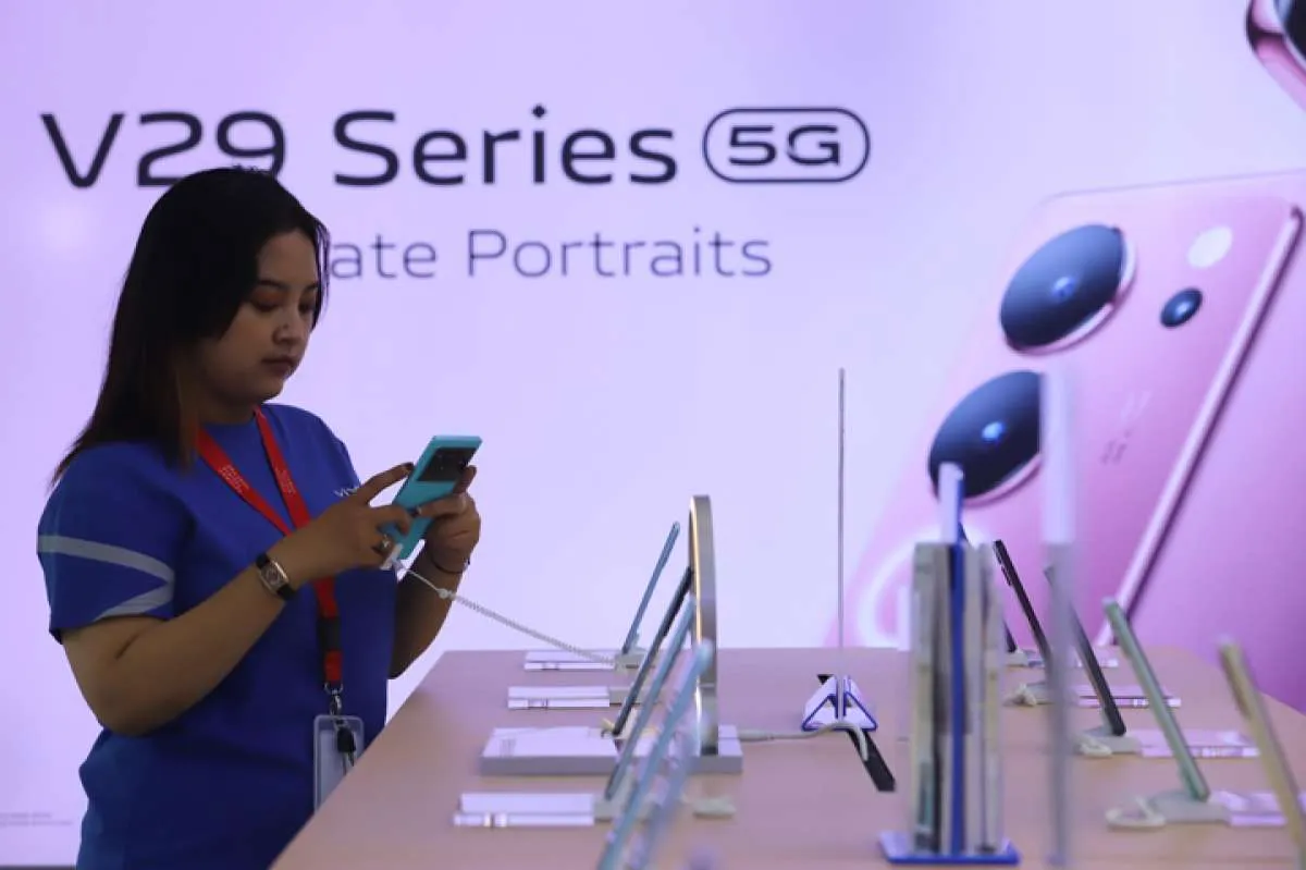 HP iQOO 15R: Rilis di Indonesia 25 Februari, Berapa Kisaran Harganya?