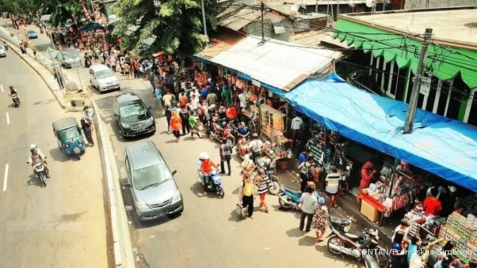 Street  vendors relocated to shopping center