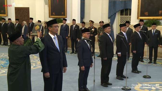 Reshuffle Kabinet, Prabowo Copot 5 Menteri, Termasuk Menkeu Sri Mulyani, IHSG Anjlok