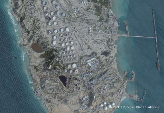 Kebakaran di Hub Minyak UEA, Iran Ancang-ancang Balas Serangan AS di Pulau Kharg