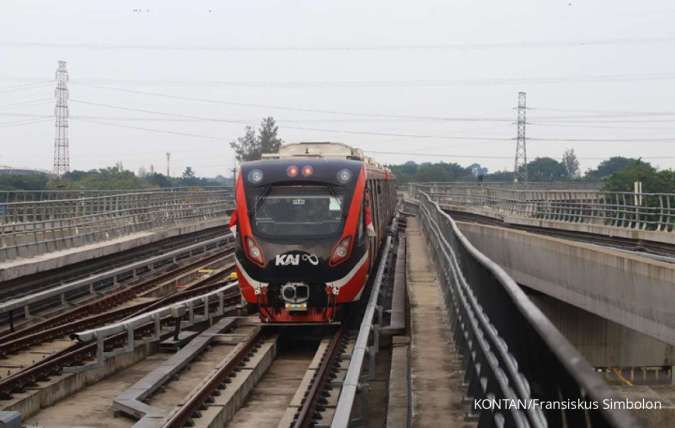 Menunggu LRT Cuma, 5,5 Menit  LRT Jabodebek Beroperasi 336 Perjalanan per Hari