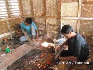 Sentra kerajinan golok Tasikmalaya: Menangguk rezeki bila pesanan datang (2)