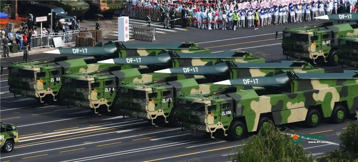 Bisa menyamarkan diri, begini kemampuan rudal hipersonik DF-17 China