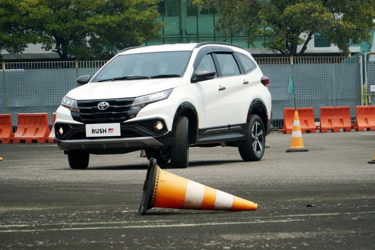 Toyota Tingkatkan Fitur dan Tampilan pada New Rush GR Sport