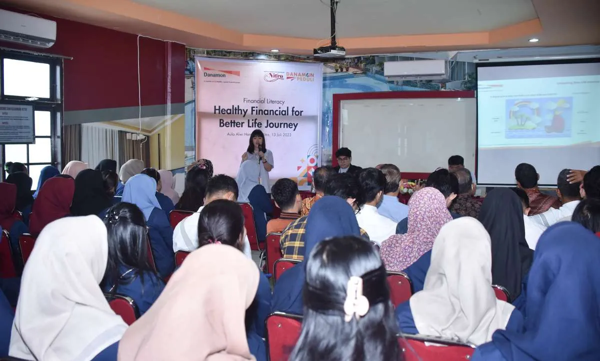 Danamon Peduli & Komunitas Pasar Mendukung Keberlanjutan Lingkungan