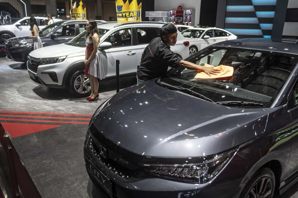 Daftar Harga Mobil Baru Murah Rp 100 Jutaan: Ayla Naik Tajam, Agya Salip Brio