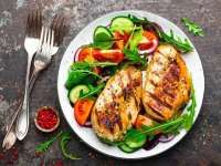 Patut Dicoba! Ini 12 Menu Makanan Diet Olahan Dada Ayam yang Enak dan Sehat