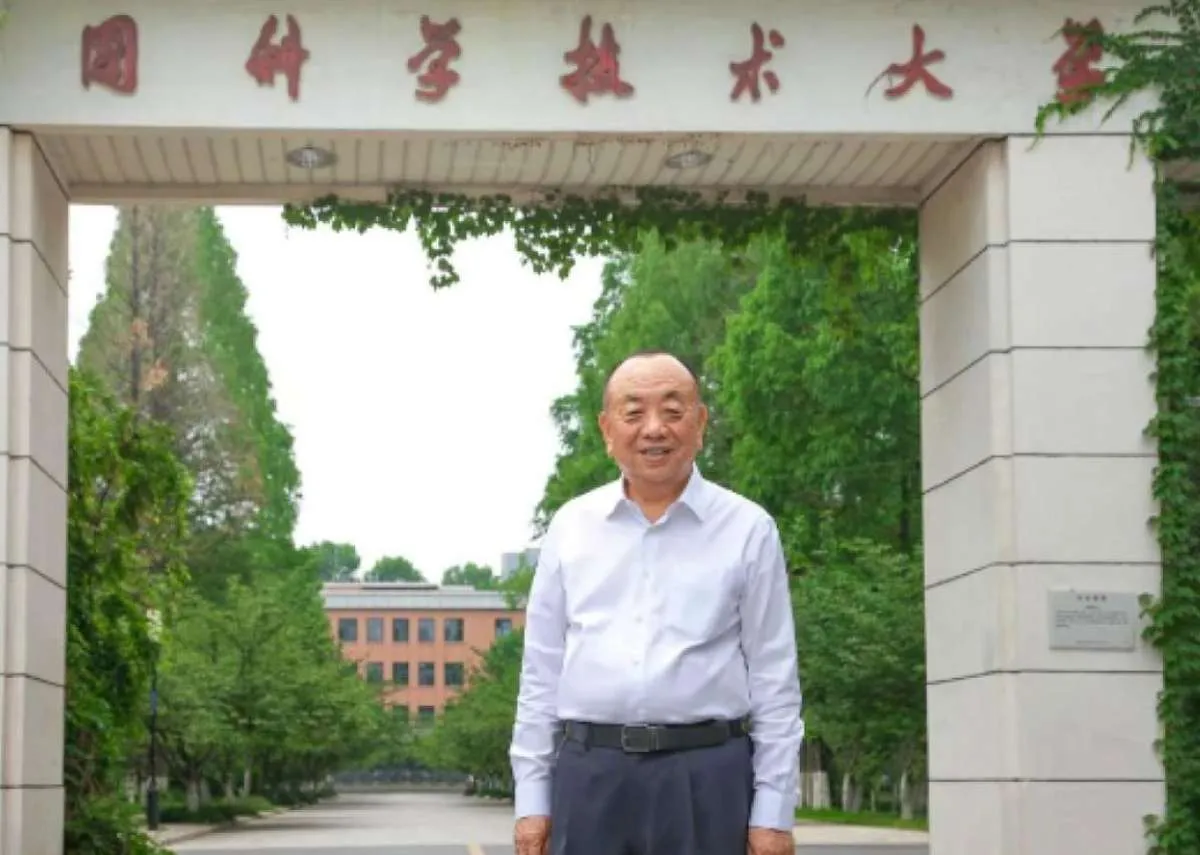 Li Xiting, Pengusaha Medis yang Menjadi Orang Terkaya di Singapura